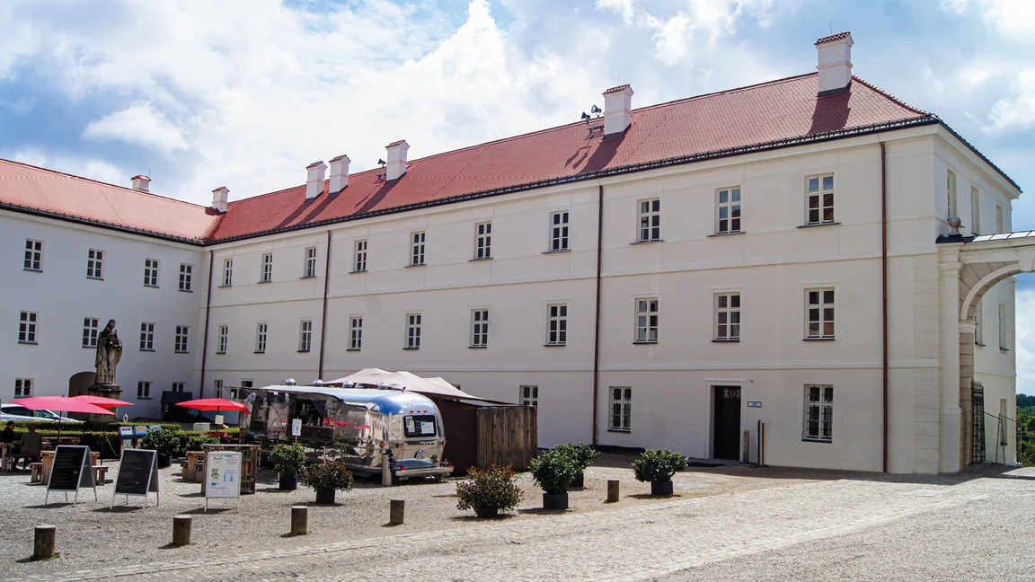 Fassadenansicht der Referenz am Domberg in Freising